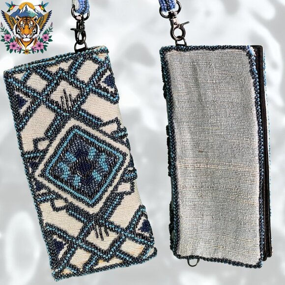 💖 Mary Frances: *Vintage* Blue Beaded Leather Wristlet 💖 - Picture 1 of 6